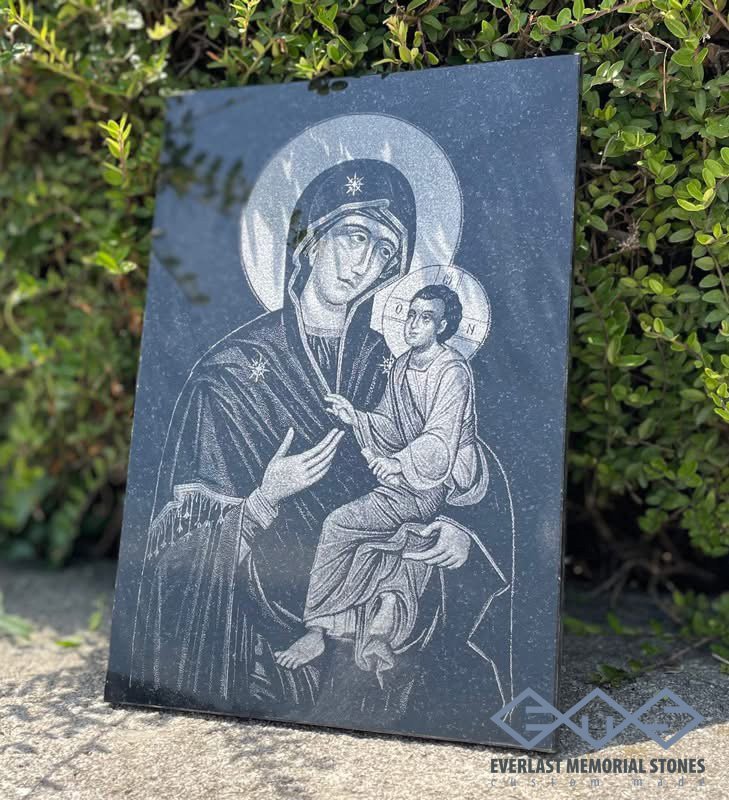 Икона на Богородица с Младенеца върху черен гранит - Image 4